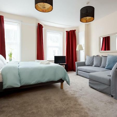 Stylish Town Centre Apartment Close To Beach And Shops Bornemouth Extérieur photo