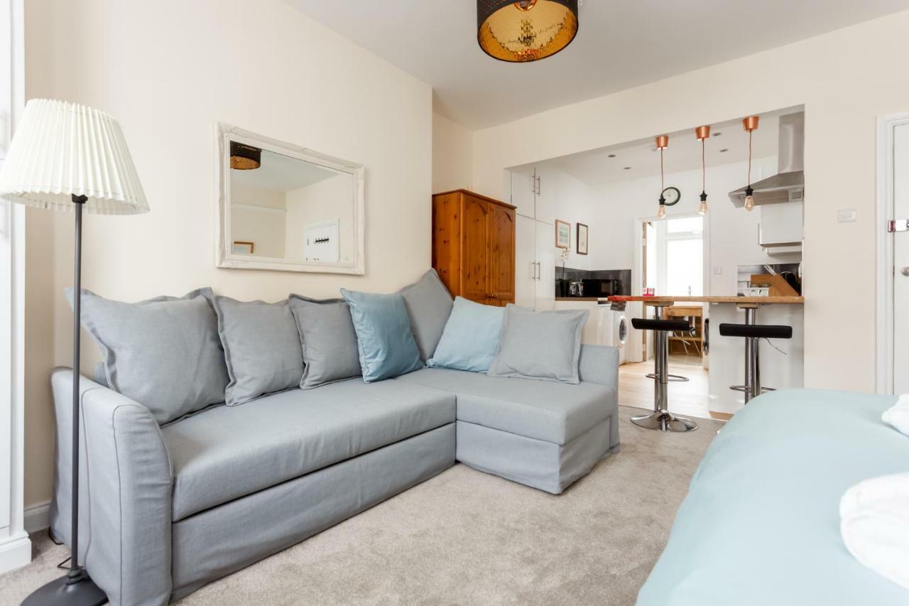 Stylish Town Centre Apartment Close To Beach And Shops Bornemouth Extérieur photo