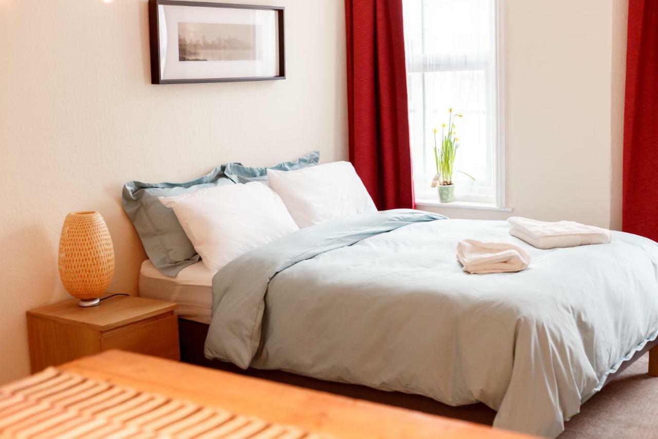 Stylish Town Centre Apartment Close To Beach And Shops Bornemouth Extérieur photo